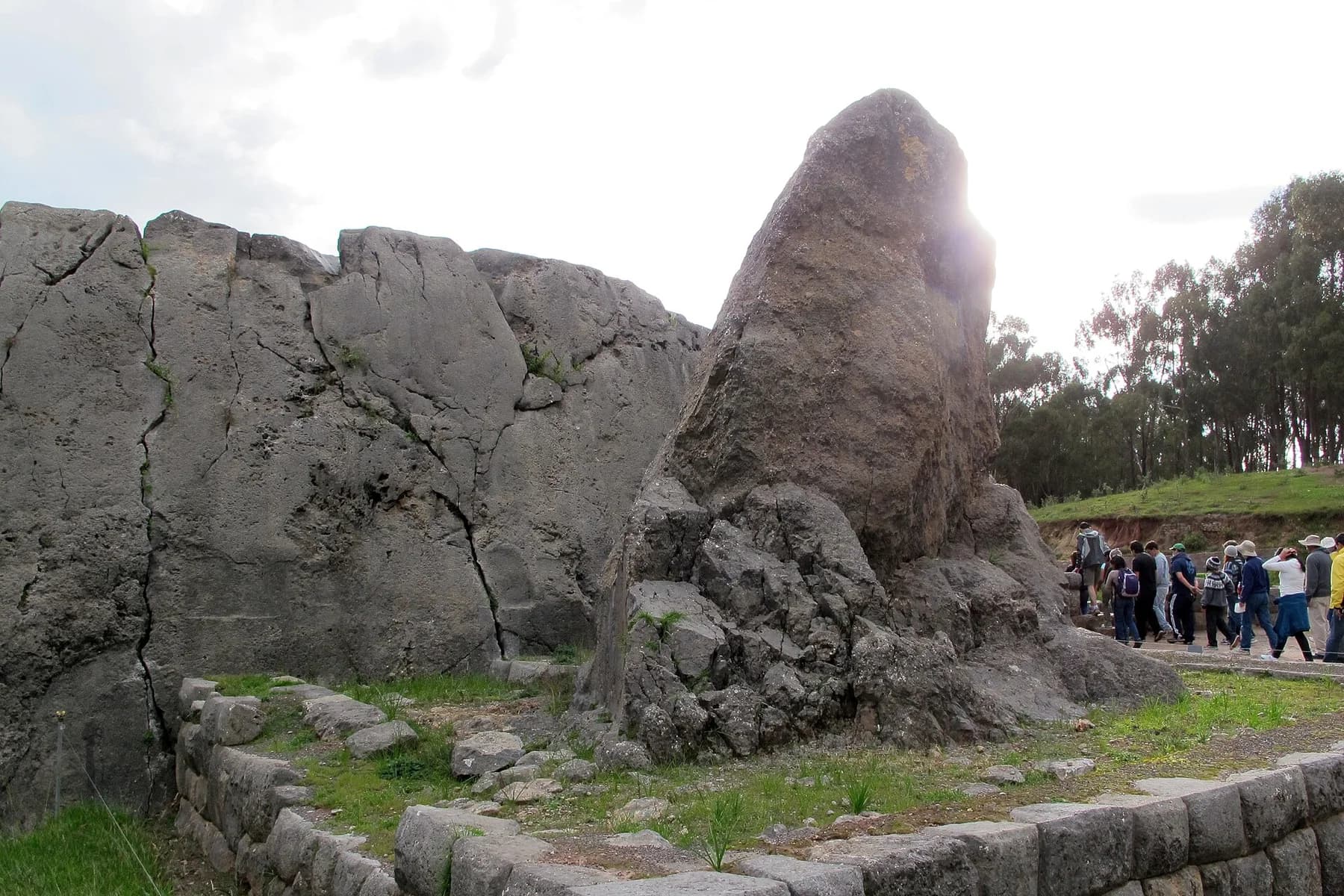 Formaciones de piedra del complejo arqueológico de Qenqo