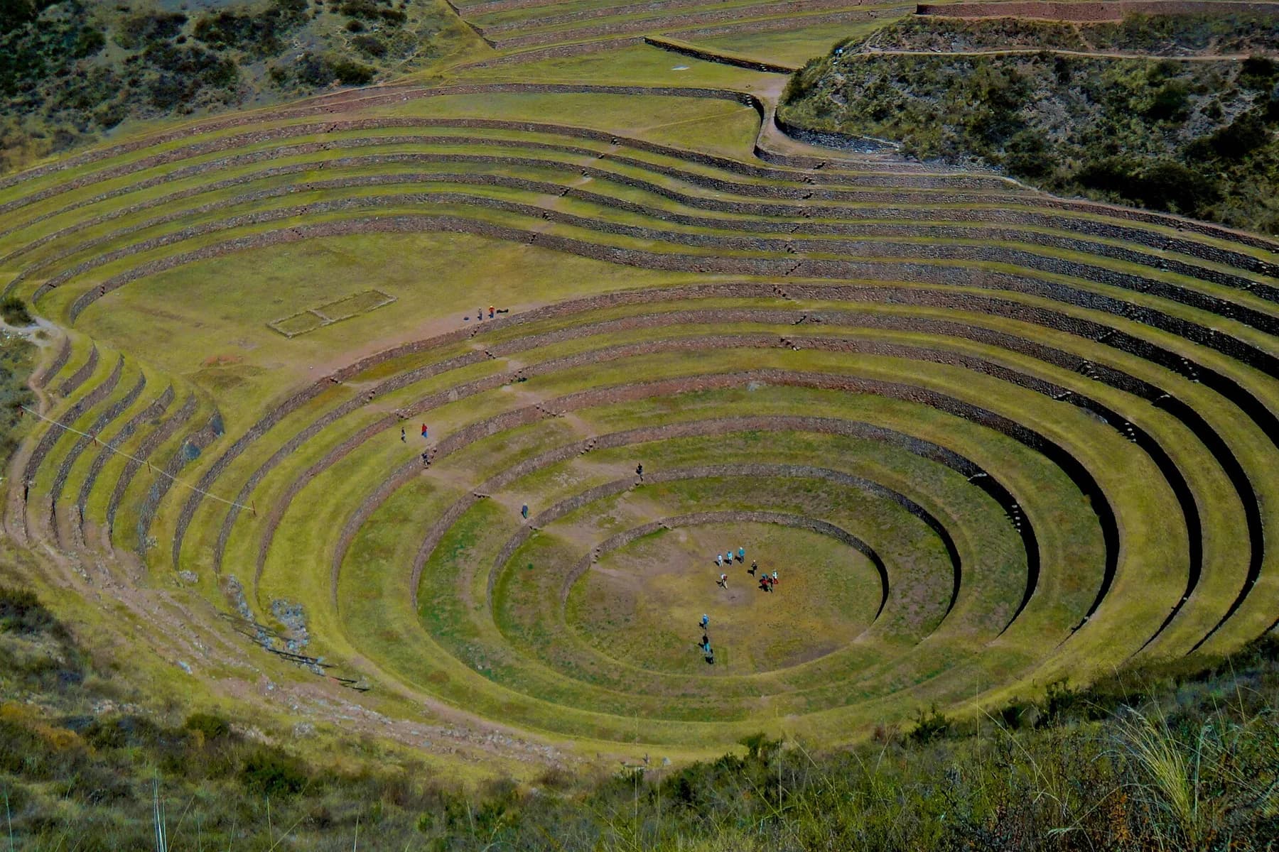 Otra perspectiva de las terrazas agrícolas de Moray