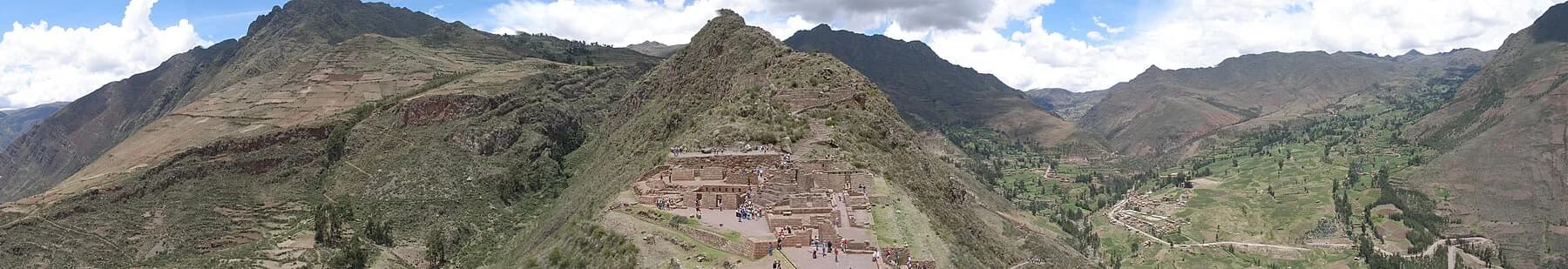 Vista amplia del Valle Sagrado de los Incas