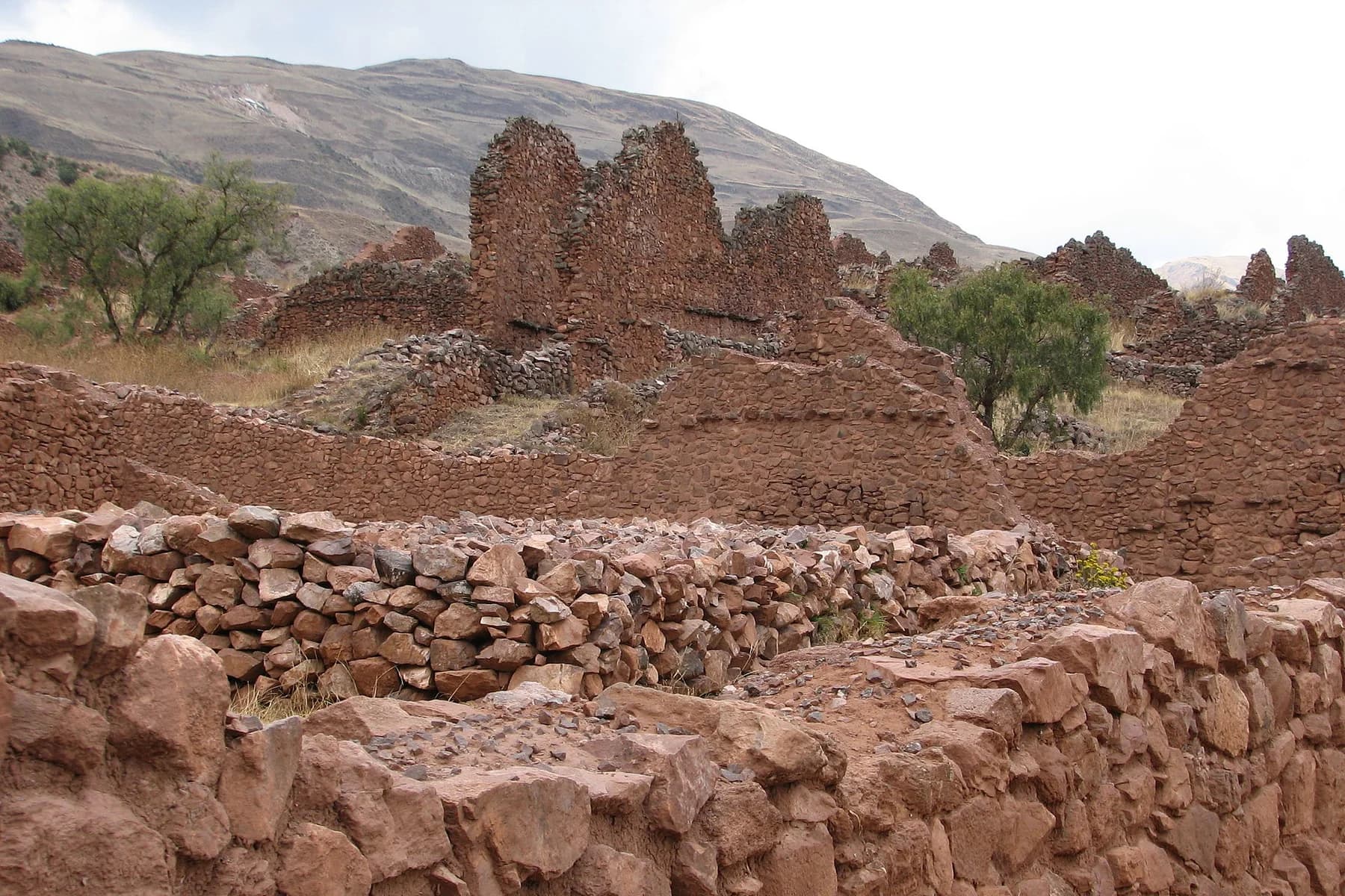 Construcciones de la cultura Wari en Pikillaqta